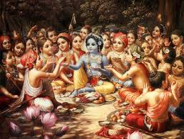 Krsna verteilt prasadam